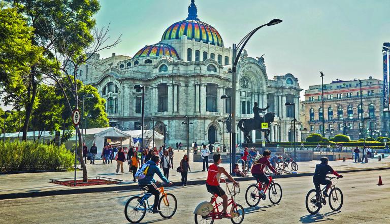 Para el 2025, el IMEF espera un crecimiento económico de 1.5% contra 1.6% que se pronosticaba en julio. Foto: Shutterstock