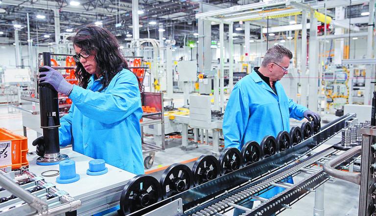La inflación ha disminuido “bastante” y el mercado laboral está saludable, dijo Collins, de la Fed de Boston. Foto: Reuters