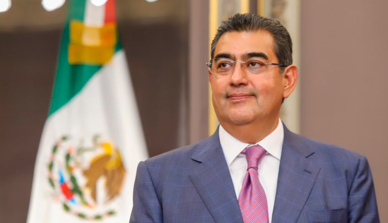 Sergio Salomón Céspedes Peregrina, gobernador de Puebla. Foto EE: Cortesía X / @SergioSalomonC