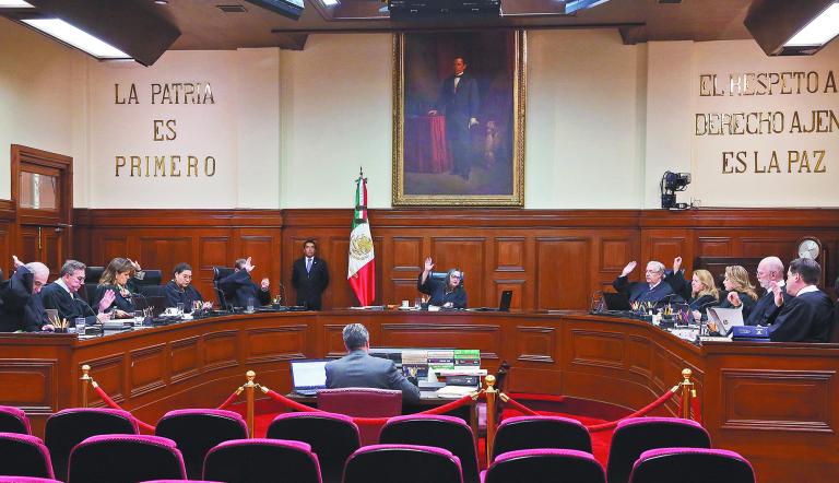 SesiÛn de la Suprema Corte de Justicia de la NaciÛn, Suprema Corte donde se determinÛ que sÌ puede analizar la reforma judicial; votaciÛn fue de 8 -3. Foto Especial