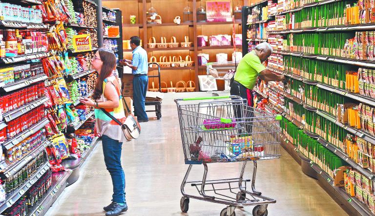 SUPERMERCADO LA COMER . FOTO: HUGO SALAZAR / EL ECONOMISTA .