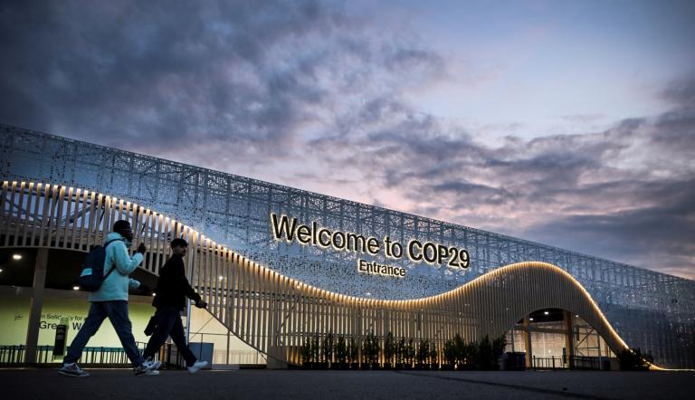 La COP29 debe demostrar que la cooperación mundial "no está en punto muerto", declaró el jefe del organismo de la ONU para el Clima, Simon Stiell.