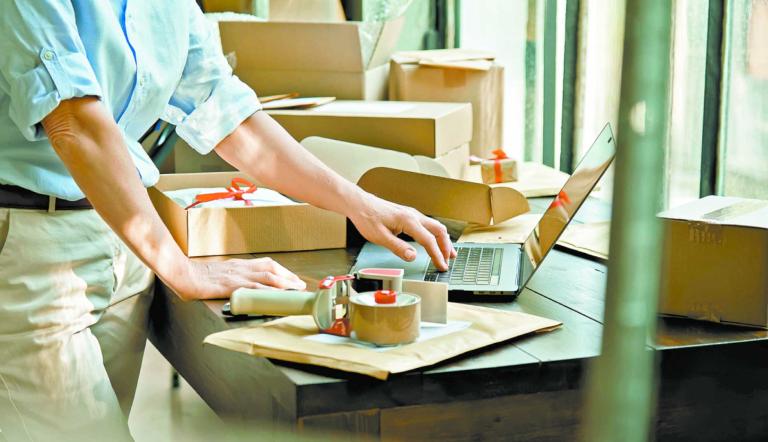El lunes 18 de noviembre fue el día con mayores ventas, en el que se concentraron el 34% del total de las órdenes de compra.
Para más información del tema, visita: https://www.eleconomista.com.mx/el-empresario/pymes-linea-incrementaron-88-facturacion-buen-20241122-735285.html
¡Síguenos en nuestras redes sociales para mantenerte informado!
Twitter: https://twitter.com/eleconomista
Facebook: https://www.facebook.com/ElEconomista.mx
Instagram: https://www.instagram.com/eleconomistamx
LinkedIn: https://www.linkedin.com/company/el-economista/
#ElEconomista #EETV