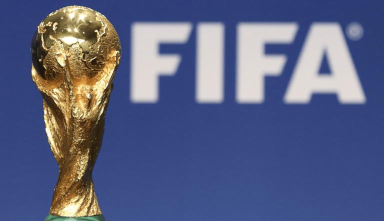 La decisión fue anunciada por el presidente de la FIFA, Gianni Infantino, tras un congreso extraordinario virtual. Los Mundiales de 2030 y 2034 contaban con una única candidatura y ambas fueron confirmadas por aclamación.
Para más información del tema, visita: https://www.eleconomista.com.mx/deportes/fifa-confirma-sedes-mundial-2030-anuncia-arabia-saudita-organizara-torneo-20241211-737915.html
¡Síguenos en nuestras redes sociales para mantenerte informado!
Twitter: https://twitter.com/eleconomista
Facebook: https://www.facebook.com/ElEconomista.mx
Instagram: https://www.instagram.com/eleconomistamx
LinkedIn: https://www.linkedin.com/company/el-economista/
#ElEconomista #EETV