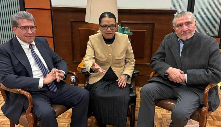 Ricardo Monreal, coordinador de Morena en la Cámara de Diputados, y Adán Augusto López, coordinador del mismo partido en el Senado, se reunieron con la secretaria de Gobernación, Rosa Icela Rodríguez y la presidenta Claudia Sheinbaum.