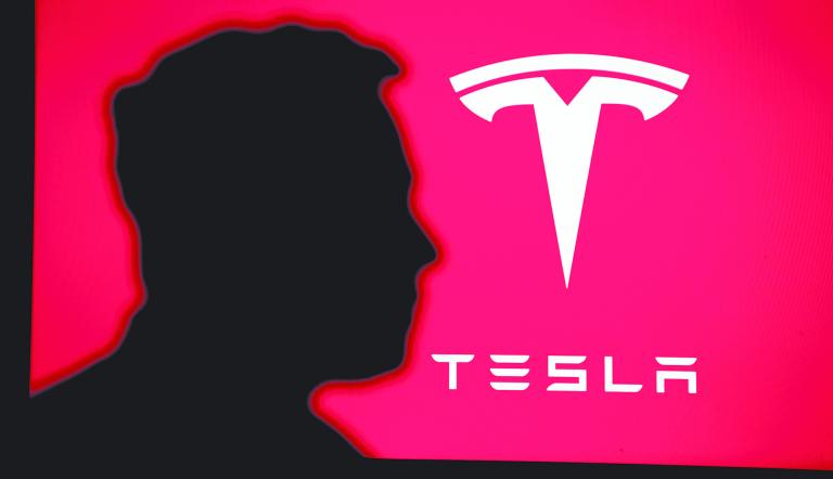 Los inversionistas mexicanos pueden acceder a los títulos de la empresa Tesla en el SIC, entre otras. Foto: Reuters