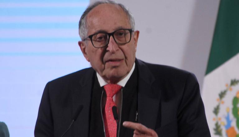 Tras insistir en que, por ahora, no hay razón para emitir alertas, el titular de la Secretaría de Salud, David Kershenobich, aseguró que el sistema de vigilancia está activo para detectar cualquier nuevo caso que se presente de metapneumovirus.

Para más información del tema, visita: https://www.eleconomista.com.mx/politica/secretaria-salud-descarta-emitir-alerta-sanitaria-casos-metapneumovirus-20250114-741929.html

¡Síguenos en nuestras redes sociales para mantenerte informado!

Twitter: https://twitter.com/eleconomista 
Facebook: https://www.facebook.com/ElEconomista.mx
Instagram: https://www.instagram.com/eleconomistamx
LinkedIn: https://www.linkedin.com/company/el-economista/

#ElEconomista #EETV