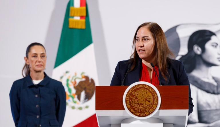 Jabnely Maldonado, titular del Fovissste, en la conferencia mañanera.