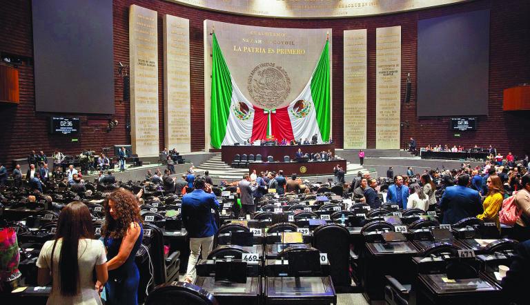 Para el nuevo periodo de sesiones en el Congreso se debatiría la reforma a la jornada laboral de 40 horas.