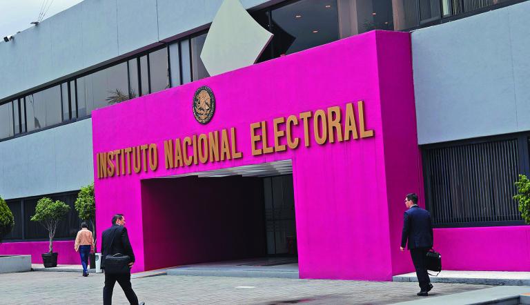 El INE sostuvo que el panorama presupuestal para algunos Oples se muestra atípico.