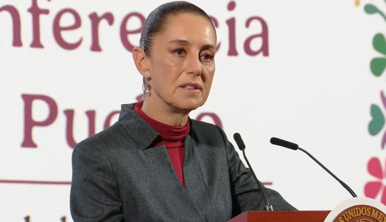 La presidenta de México, Claudia Sheinbaum, dijo este miércoles que no cree que esta semana se concrete la amenaza del presidente estadounidense, Donald Trump, de imponer aranceles al país y a su vecino Canadá. 

Para más información del tema, visita: https://www.eleconomista.com.mx/politica/sheinbaum-mantiene-calma-cree-trump-imponga-aranceles-mexico-sabado-20250129-744103.html 

¡Síguenos en nuestras redes sociales para mantenerte informado! 

Twitter: https://twitter.com/eleconomista 
Facebook: https://www.facebook.com/ElEconomista.mx 
Instagram: https://www.instagram.com/eleconomistamx 
LinkedIn: https://www.linkedin.com/company/el-economista/ 

#ElEconomista #EETV