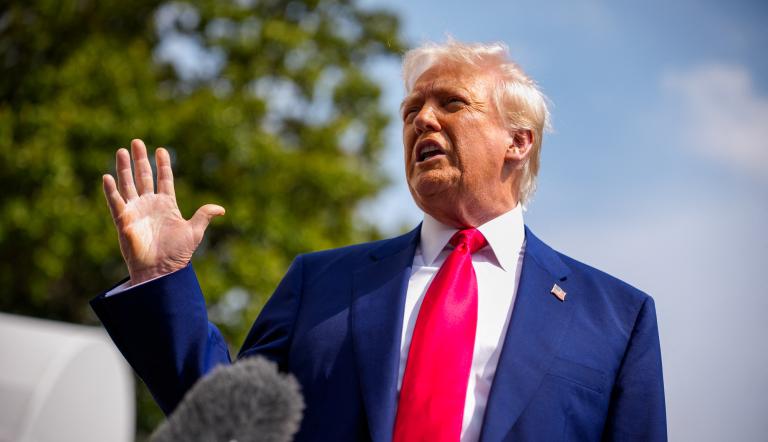 Trump ha vuelto a criticar hoy también a la Reserva Federal (Fed) por su tardanza en recortar los tipos de interés.