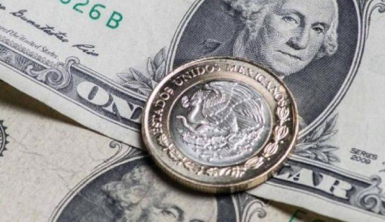 La Fed mantuvo sin cambios su tasa de interés de referencia, como se esperaba. Los operadores esperan atentos una reunión de funcionarios de EU y China.
Para más información del tema, visita: https://www.eleconomista.com.mx/mercados/precio-dolar-hoy-7-mayo-2025-cuanto-cerro-20250507-758049.html
¡Síguenos en nuestras redes sociales para mantenerte informado!
Twitter: https://twitter.com/eleconomista
Facebook: https://www.facebook.com/ElEconomista.mx
Instagram: https://www.instagram.com/eleconomistamx
LinkedIn: https://www.linkedin.com/company/el-economista/
#ElEconomista #EETV