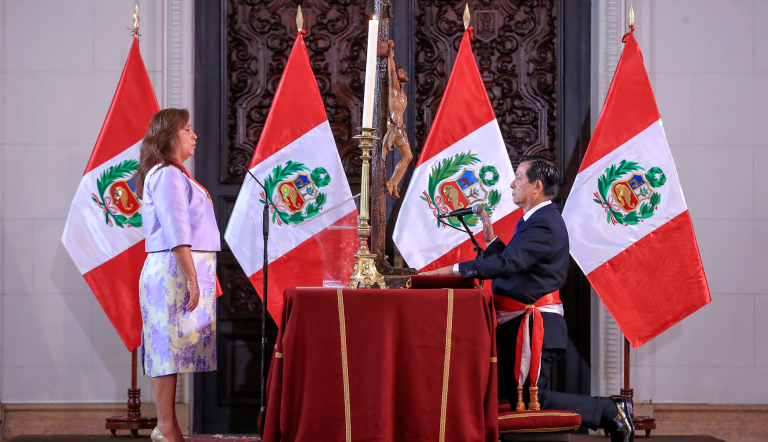 El abogado Eduardo Arana asumió como nuevo primer ministro de Perú.