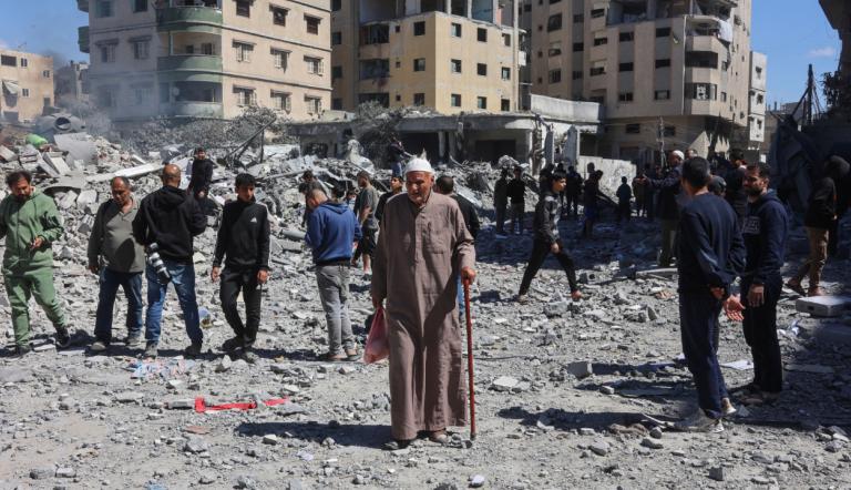 Hamás ha resaltado en un comunicado que Israel "no tiene legitimidad" para ocupar las tierras palestinas y que sus fuerzas seguirán luchando hasta que Palestina sea liberada.
Para más información del tema, visita: https://www.eleconomista.com.mx/internacionales/hamas-asegura-hay-progreso-significativo-negociaciones-alto-fuego-20250515-759277.html
¡Síguenos en nuestras redes sociales para mantenerte informado!
Twitter: https://twitter.com/eleconomista
Facebook: https://www.facebook.com/ElEconomista.mx
Instagram: https://www.instagram.com/eleconomistamx
LinkedIn: https://www.linkedin.com/company/el-economista/
#ElEconomista #EETV