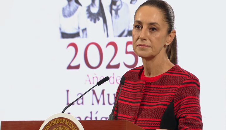 La presidenta de México, Claudia Sheinbaum, anticipó que podría sostener una reunión bilateral con Donald Trump durante su participación en la cumbre del G7 en Canadá.
Para más información del tema, visita: https://www.eleconomista.com.mx/politica/sheinbaum-confirma-posible-reunion-trump-cumbre-g7-canada-20250613-763614.html
¡Síguenos en nuestras redes sociales para mantenerte informado!
Twitter: https://twitter.com/eleconomista
Facebook: https://www.facebook.com/ElEconomista.mx
Instagram: https://www.instagram.com/eleconomistamx
LinkedIn: https://www.linkedin.com/company/el-economista/
T
#ElEconomista #EETV #G7 #Sheinbaum #Trump
