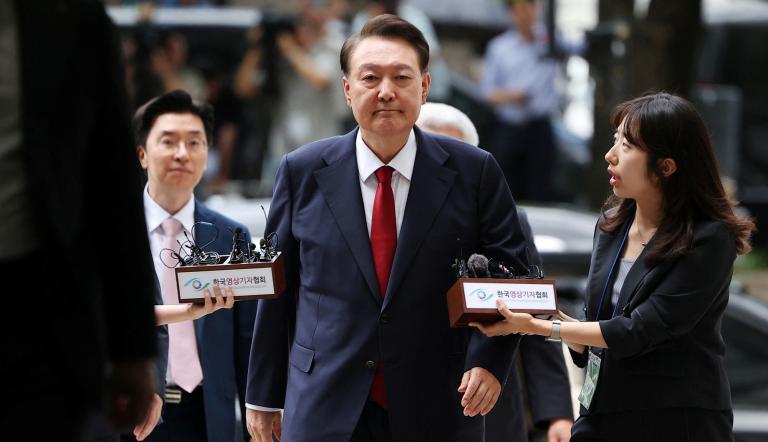 Expresidente Yoon Suk Yeol recibe nueva orden de arresto por intento de ley  marcial en Corea del Sur