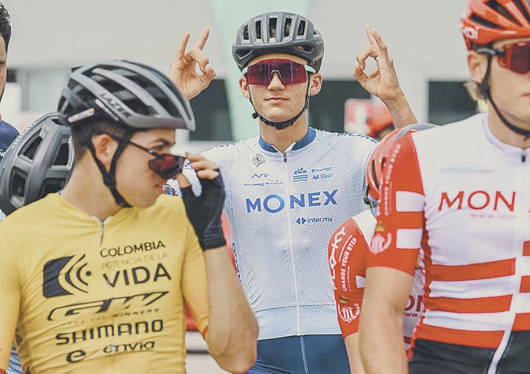 A.R. Monex Pro Cycling Team.