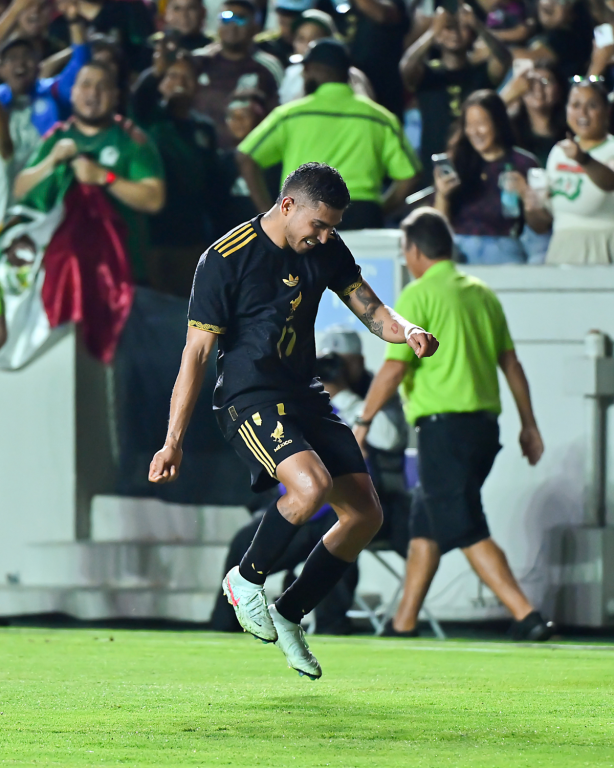 Orbelin Pineda, futbolista.
