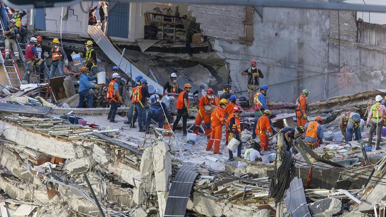 TERREMOTO MEXICO 19 DE SEPTIEMBRE 2017 - LABORES DE RESCATE EN EL EDIFICIO DE ALVARO OBREGON 286 EN LA COLONIA CONDESA QUE COLAPSO Y DONDE QUEDARON ATRAPADAS MAS DE 50 PERSONAS POR EL TERREMOTO DEL 19 DE SEPTIEMBRE EN LA CDMX 19S19SCDMX GILBERTO MARQUINA