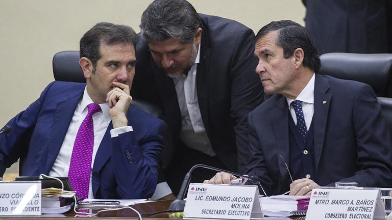 CIUDAD DE MÃ‰XICO, 14FEBRERO2018.- Lorenzo CÃ³rdova Vinello, consejero presidente del Instituto Nacional Electoral, RenÃ© Miranda Jaimes, Director Ejecutivo del Registro Federal de Electores, y el secretario ejecutivo Edmundo Jacobo Molina, durante la sesiÃ³n del Consejo General del INE. FOTO: ISAAC ESQUIVEL /CUARTOSCURO.COM