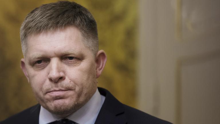 Slovak Prime Minister Robert Fico looks on during a press conference in Bratislava on March 14, 2018.Slovak Prime Minister Robert Fico announced Wednesday, March 14, 2018, his resignation, demanded by the opposition, following the assassination in February of the investigative journalist Jan Kuciak. / AFP PHOTO / VLADIMIR SIMICEK