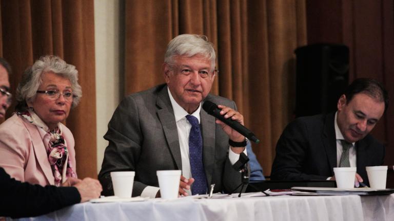 L�pez Obrador se re�ne con gabinete de seguridad