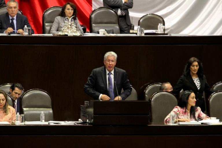 Gerardo Ruiz Esparza, secretario de Comunicaciones y Transportes, durante su comparecencia en la Cámara de Diputados. Foto: Notimex