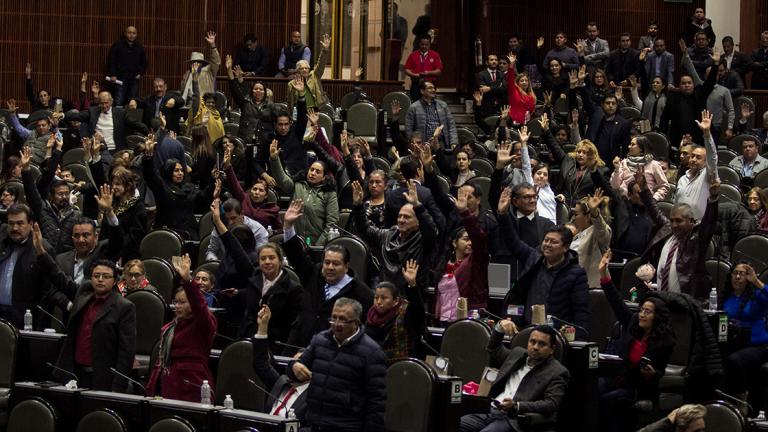 CIUDAD DE MÃ‰XICO, 23DICIEMBRE2018.- Tras un receso de mÃ¡s de nueve horas, fue reanudada la sesiÃ³n ordinaria en San LÃ¡zaro donde se discutirÃ¡ el Presupuesto Federal 2019.  FOTO: GALO CAÃ‘AS /CUARTOSCURO.COM