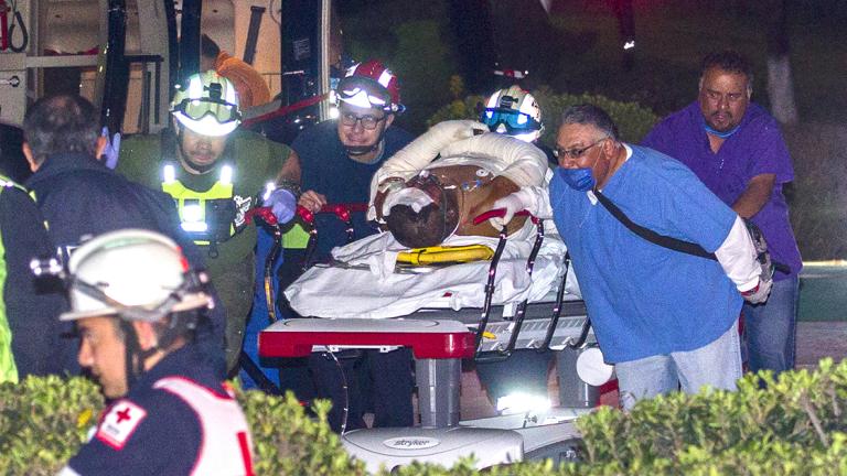 90119001. MÃ©xico, 19 Ene 2019 (Notimex-JosÃ© Pazos).- Personas heridos de gravedad llegarÃ³n en helicÃ³pteros del Grupo CÃ³ndores al Hospital Magdalena de las Salinas de la Ciudad de MÃ©xico, tras la explosiÃ³n de una toma clandestina de gasolina en Tlalhuelilpan, Hidalgo.NOTIMEX/FOTO/JOSÃ‰ PAZOS/JPF/DIS