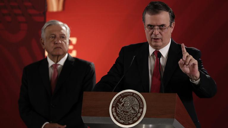 90228019.  M�xico, 28 Feb 2019 (Notimex-Arturo Monroy).- En conferencia de prensa en Palacio Nacional, en la cual acompa�� al presidente de M�xico, Andr�s Manuel L�pez Obrador, el canciller detall� que los familiares del narcotraficante deben hacer sus tr�mites normales para obtener la visa de Estados Unidos para poder visitar a su pariente extraditado y sentenciado por una corte estadounidense de Nueva York.NOTIMEX/FOTO/ARTURO MONROY/AMH/POL/4TAT