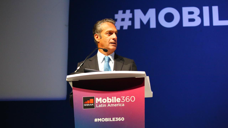 Carlos Slim Domit, presidente del consejo de administración de América Móvil durante su participación en el #Mobile360. Foto: @Telmex