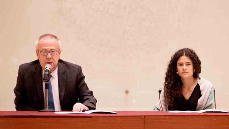 Carlos Urúza, titular de la Secretaría de Hacienda y Crédito Público y Luisa María Alcalde, titular de la Secretaría del Trabajo y Previsión Social. Foto EE: Hugo Salazar