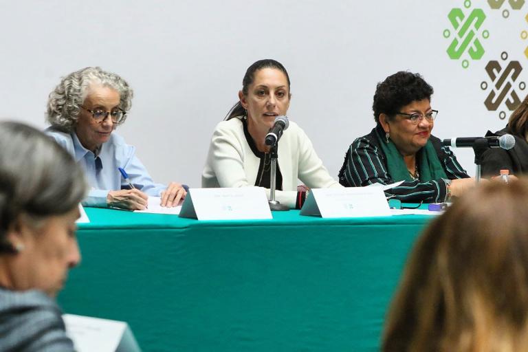 En las 70 coordinaciones territoriales de la CDMX hay una abogada mujer en diferentes turno que atiende casos de violencia de género, dijo Claudia Sheinbaum. Foto: Notimex.