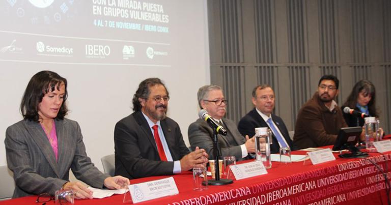 Inauguración del 1er. Simposio de Divulgación de la Ciencia. Con la mirada puesta en grupos vulnerables. Foto EE: Cortesía Ibero