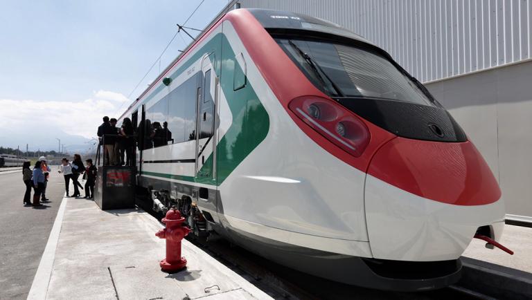 El tren interurbano México-Toluca, que correrá de Zinacantepec a Observatorio, podría iniciar sus operaciones en el 2024, aseguró Javier Jiménez Espriu. Foto: Cuartoscuro