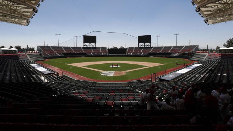 Diablos Rojos del México presentan su roster para la temporada