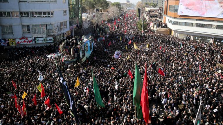 Manifestaciones en Irán por la ejecución del militar Qassem Soleimani. Foto: Reuters