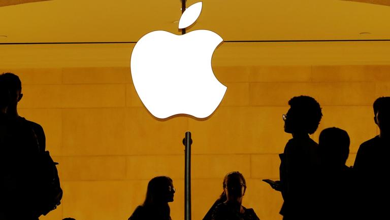 Apple fue condenada a pagar 837 millones de dólares y Broadcom 270 millones. Foto: Reuters