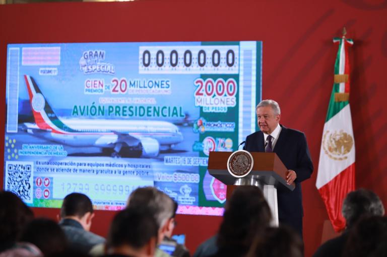 La fecha tentativa de la rifa del avión presidencial sería el 15 de septiembre y la venta de los boletos comenzará en 15 días, anunció AMLO..