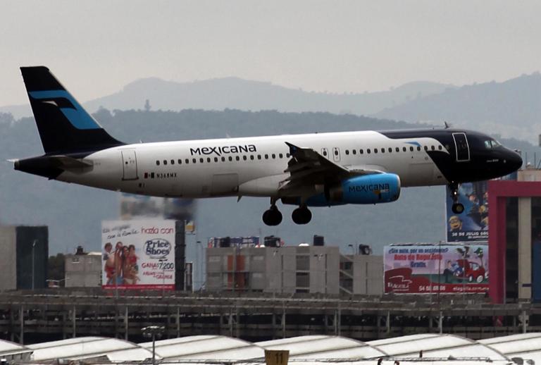 una nueva línea aérea que esté operada por los extrabajadores de la extinta Mexicana de Aviación.