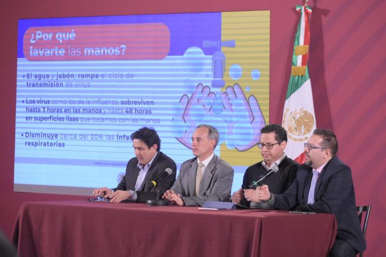 Conferencia de prensa de la Secretaría de Salud sobre el coronavirus, la noche del sábado 29 de febrero. Foto: Cortesía Secretaría de Salud México / Twitter @SSalud_mx