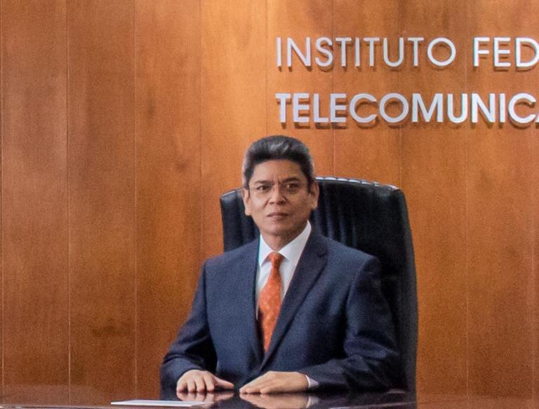 El 10 de septiembre de 2013, Adolfo Cuevas fue ratificado por el Senado de la República como comisionado del Instituto Federal de Telecomunicaciones, cargo que expirará en el último día de febrero del año 2022. Foto: Cortesía IFT.