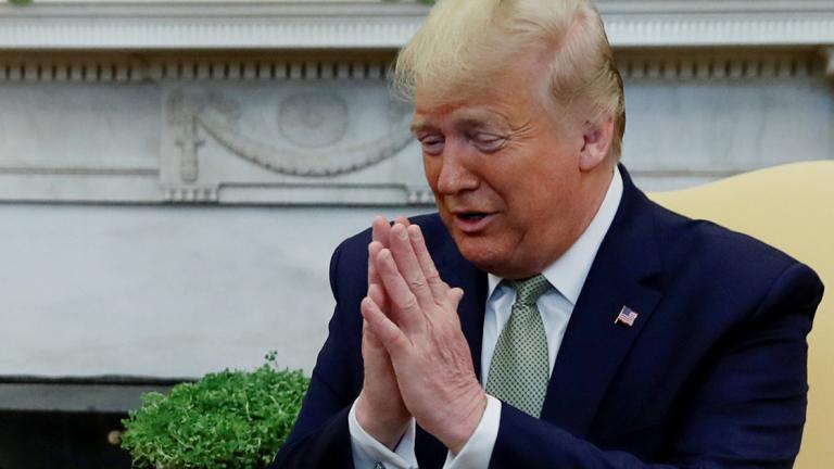 Donald Trump rogó hoy a Japón postergar un año las olimpiadas de Tokio. Foto: Reuters.