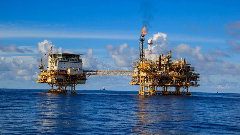 Los futuros del petróleo West Texas Intermediate (WTI) subieron 48 centavos a 24.49 dólares por barril. Foto: Shutterstock