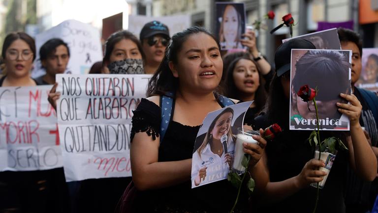 Mujeres marcharon para exigir justicia en los feminicidios que se han registrado en las √∫ltimas semanas en varios estados del pa√≠s