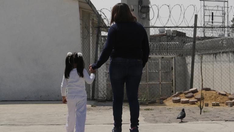 La población femenina privada de la libertad apenas representa el 5% del total en el país, sin embargo, en los años recientes la tasa de crecimiento de mujeres presas sigue una tendencia de aceleración. Foto EE: Zulleyka Hoyo