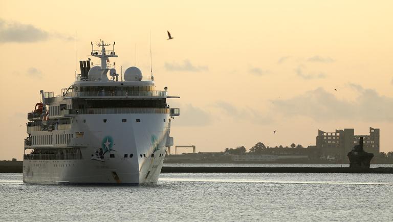 FILE PHOTO: FILE PHOTO: Australian cruise ship Greg Mortimer arrives at the port in Montevideo