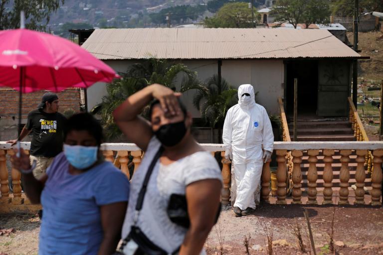 Esta emisión de deuda soberana, se sumará a 1,700 millones de dólares colocados previamente por Honduras, que debido a la pandemia del coronavirus prevé que su economía caiga en 2020. Foto: Reuters.