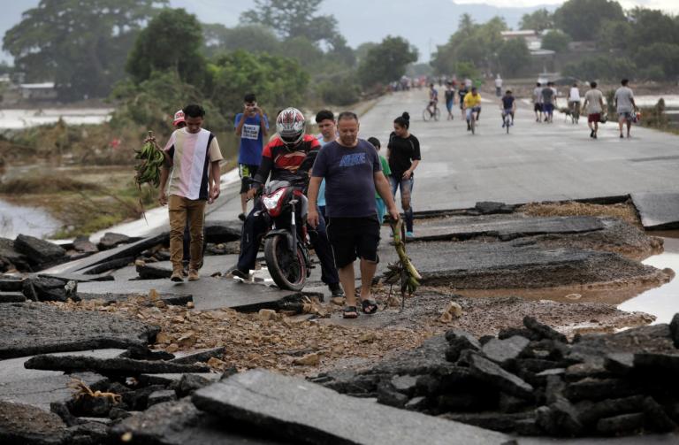 Honduras ha solicitado financiamiento y ayuda internacional para impulsar un plan nacional de reconstrucción de las zonas devastadas por Eta e Iota. Foto: Reuters.